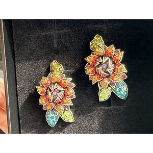 New AUTHEN HEIDI DAUS "Late Bloomer" Crystal Flower Button Earrings ~ Omega back
